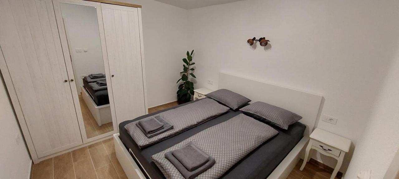 Stara Malija Apartment อิซอลา ภายนอก รูปภาพ